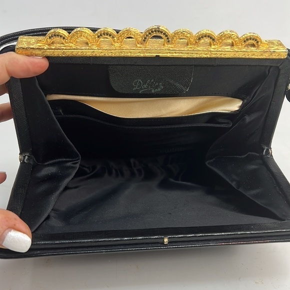 Dobbies Bags Structured Black Crosshatch Leather Snap Close Handbag - Picture 7 of 10